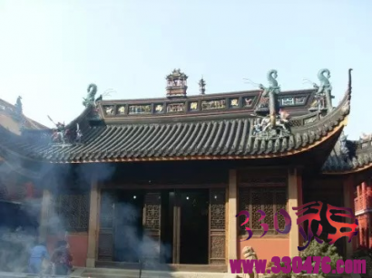 寺庙周围,车祸等灾难现场,凶案现场,火葬场,乱葬岗,荒村、荒屋、残破古庙这些地方别去