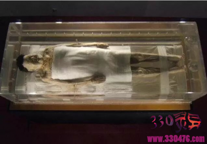 日本出重金购买马王堆女尸的一根头发，20多年后原因曝光