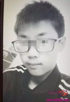 校园暴力事件：因为一个耳机，14岁少年张凯被5名同学围殴致死！
