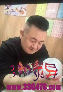 孙小果亲生父亲不是大官？